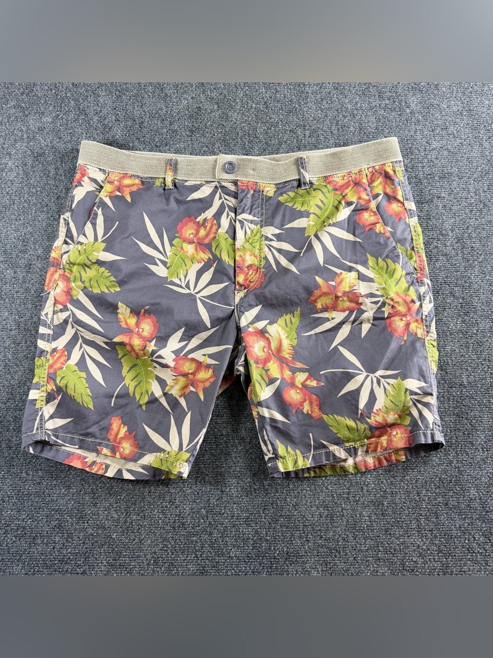Jet Lag Shorts Men's Size 40 Blue Floral Hawaiian Chino Stretch Belted Vintage